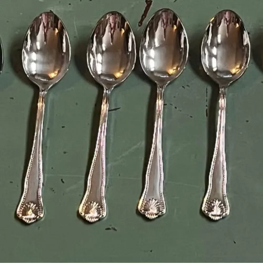 Unbranded elegant silver